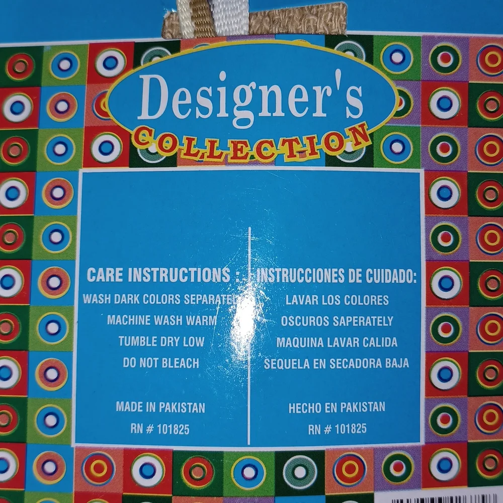 One dozen wash cloths
